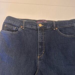 Gloria Vanderbilt High Rise Dark Blue Jeans